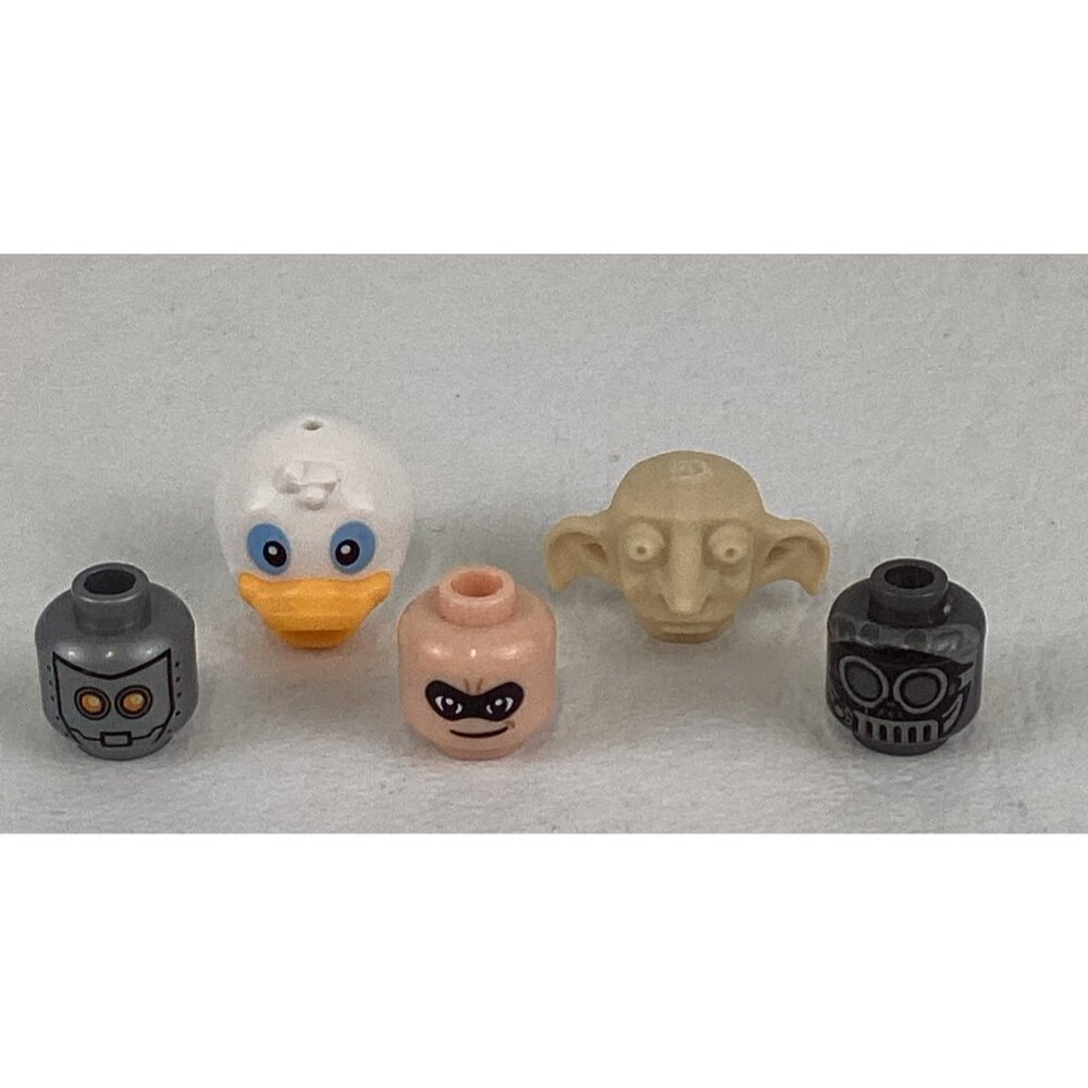 Lego Minifigures Mixed Lot Parts Pieces Heads Dobbie Duck Incredibles Alien